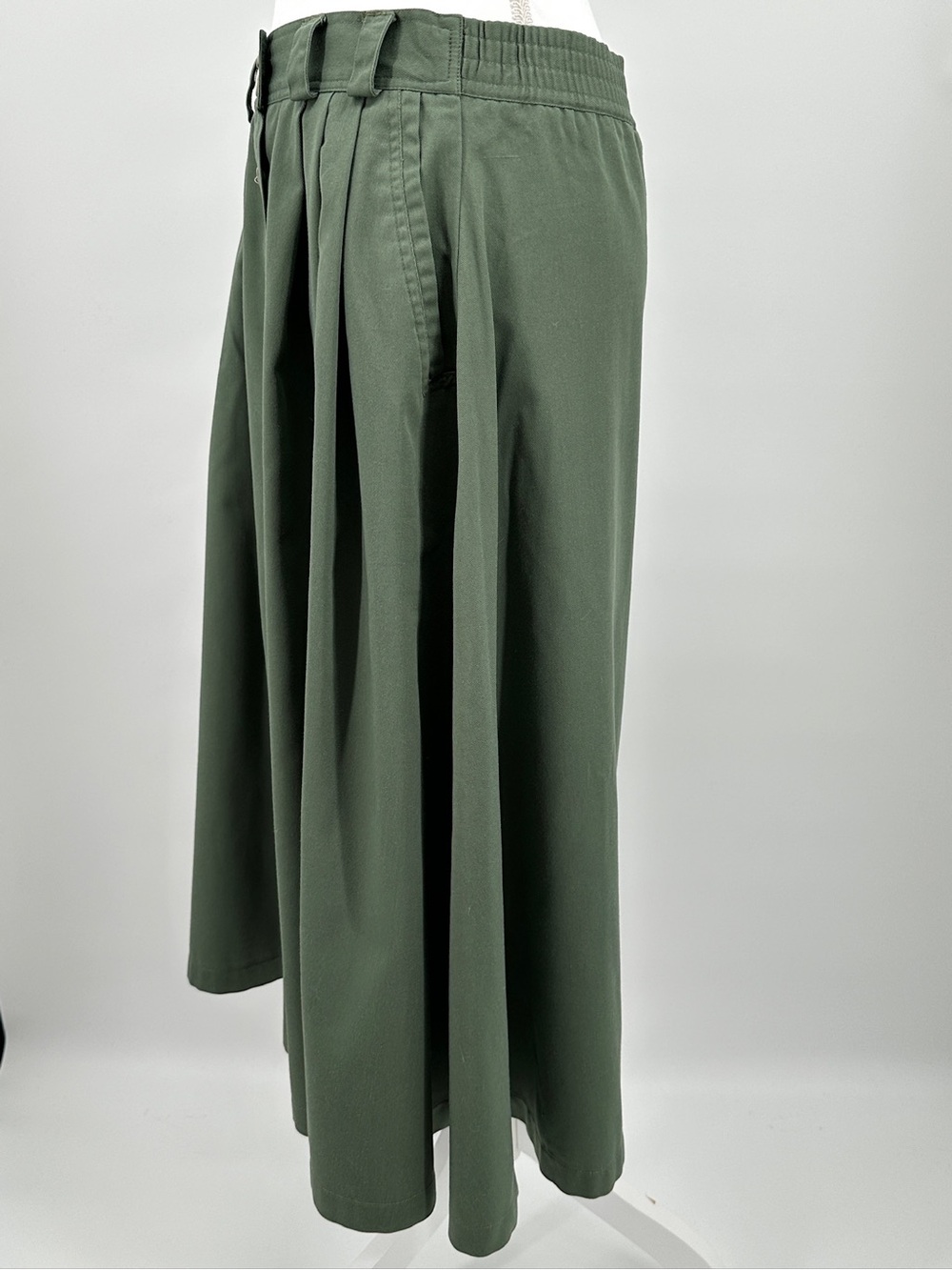 Karen Scott Olive Button Front Midi Skirt Pockets Pleats Cotton Blend Vtg Size 8 - Picture 2 of 9
